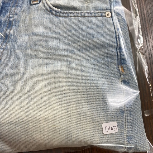 Madewell Light Blue Ankle & Cropped Jeans - Picture 13 of 13